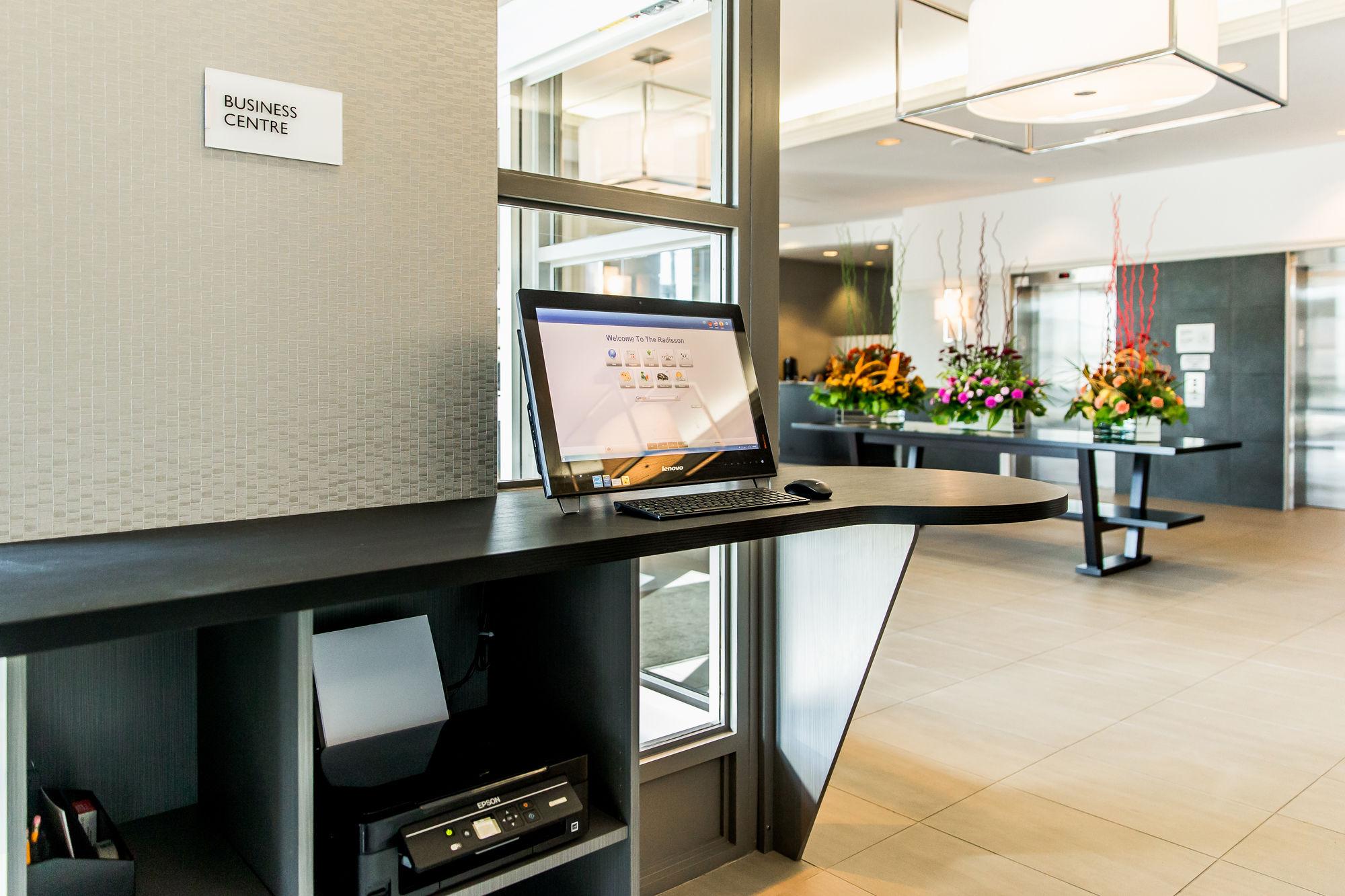 Courtyard By Marriott Kitchener Hotel Kültér fotó